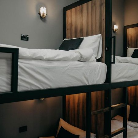 The Maze Hostel Tirana Kültér fotó