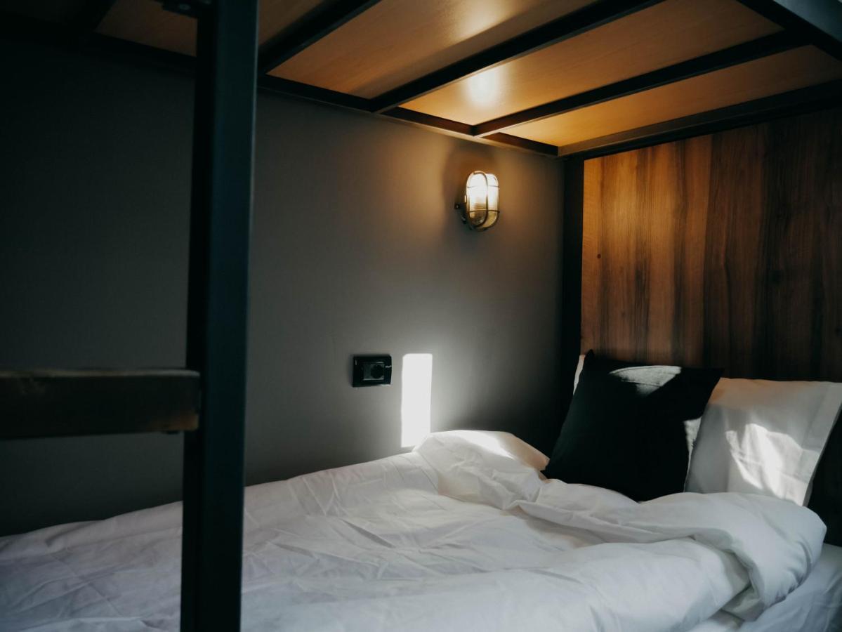 The Maze Hostel Tirana Kültér fotó