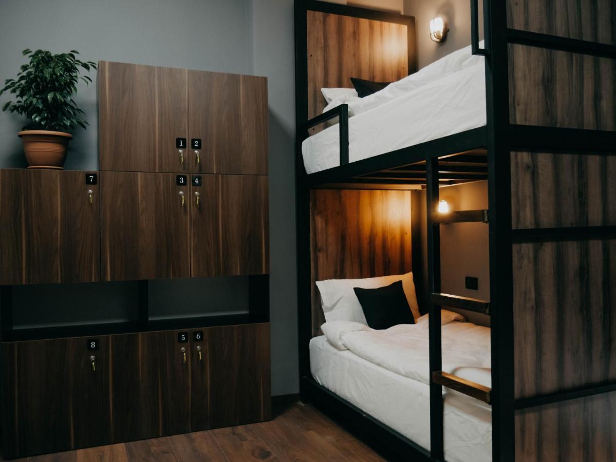The Maze Hostel Tirana Kültér fotó