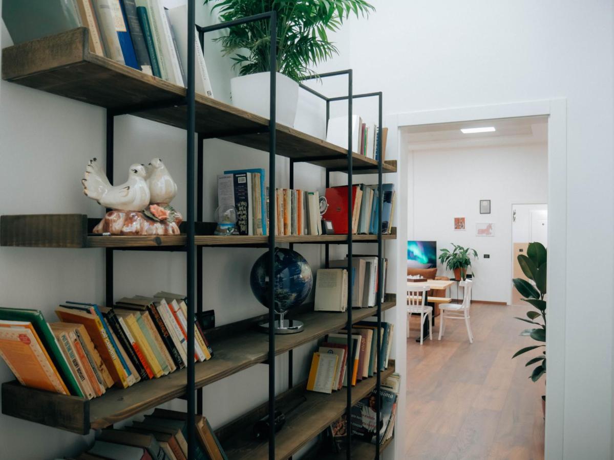 The Maze Hostel Tirana Kültér fotó
