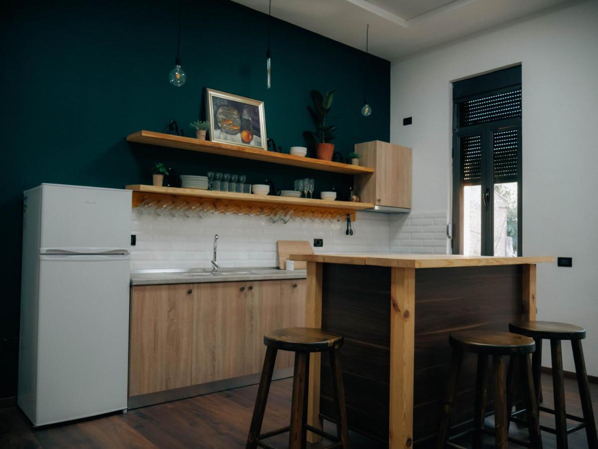 The Maze Hostel Tirana Kültér fotó